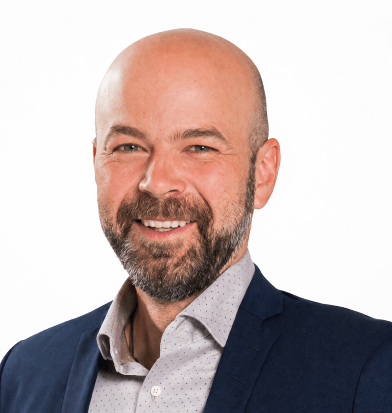 Markus Schaumberger brings 25+ years of experience in enterprise consulting and has built high-performing teams while leading major digital transformation programs.